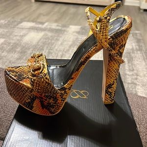 Snake Skin multi colored 4.5 in platform heels